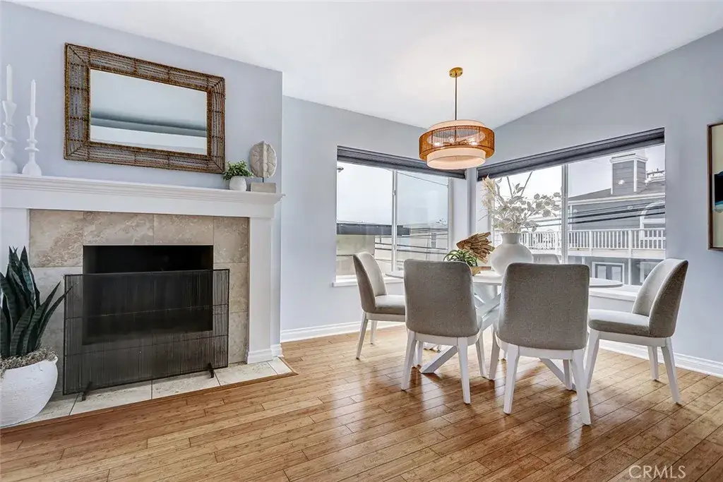 320 31st Street, Manhattan Beach, CA 90266 - #1