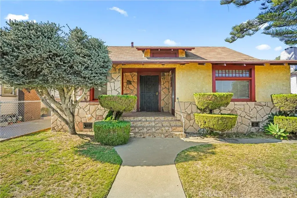 1037 W 46th Street, Los Angeles, CA 90037 - #1