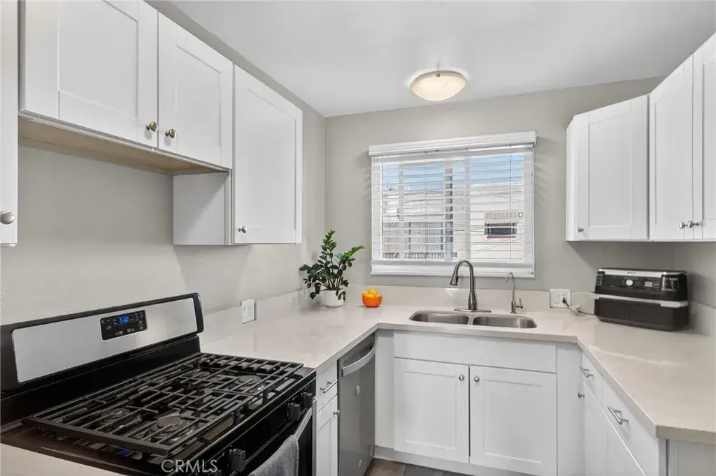 1057 E Appleton #10, Long Beach, CA 90802 - #1