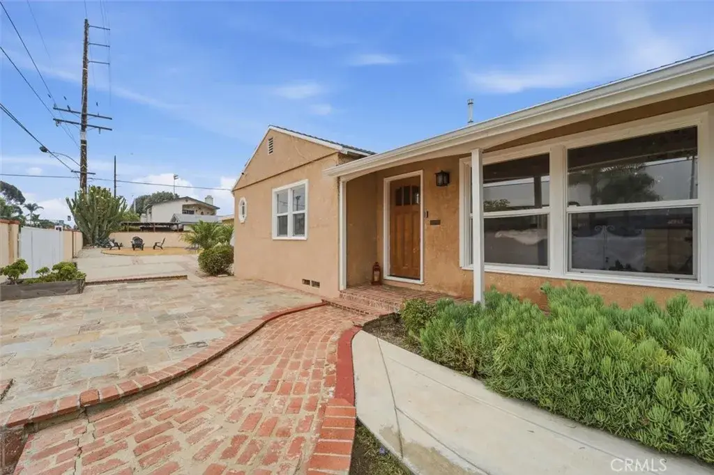 11937 S La Cienega, Hawthorne, CA 90250 - #1