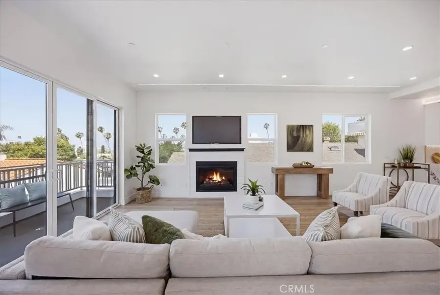 617 N Irena Avenue #C, Redondo Beach, CA 90277 - #3