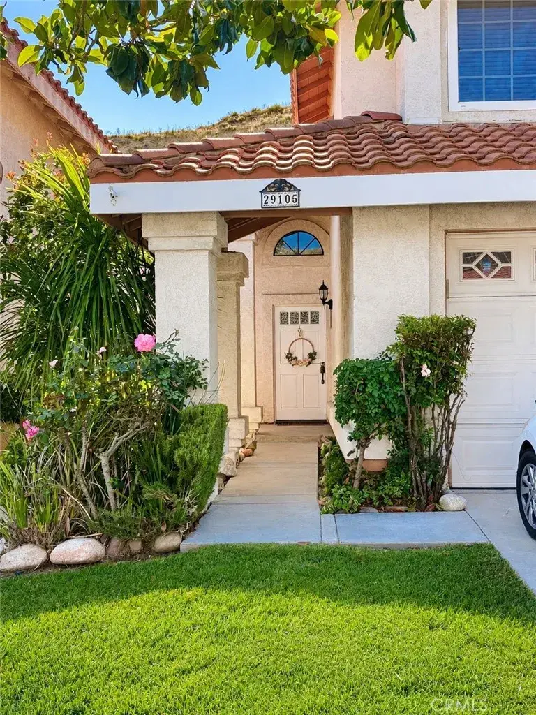 29105 Marilyn Drive, Canyon Country, CA 91387 - #1