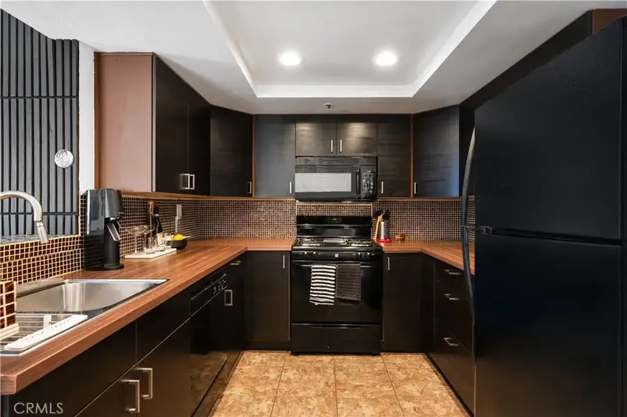 35 Linden Avenue #410, Long Beach, CA 90802 - #2