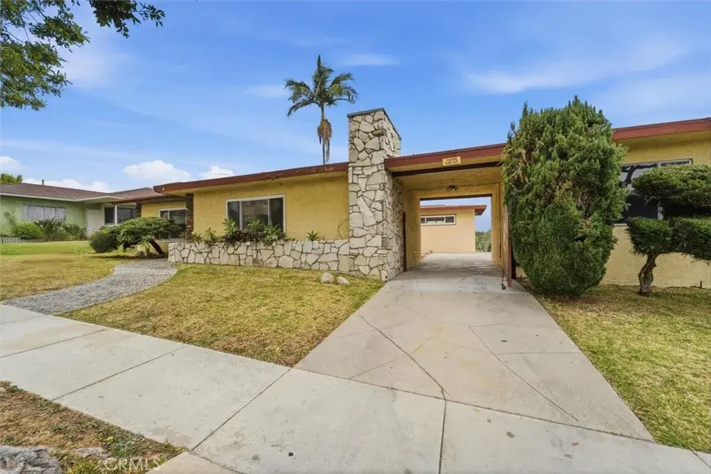 2401 W 102nd Street, Inglewood, CA 90303 - #1