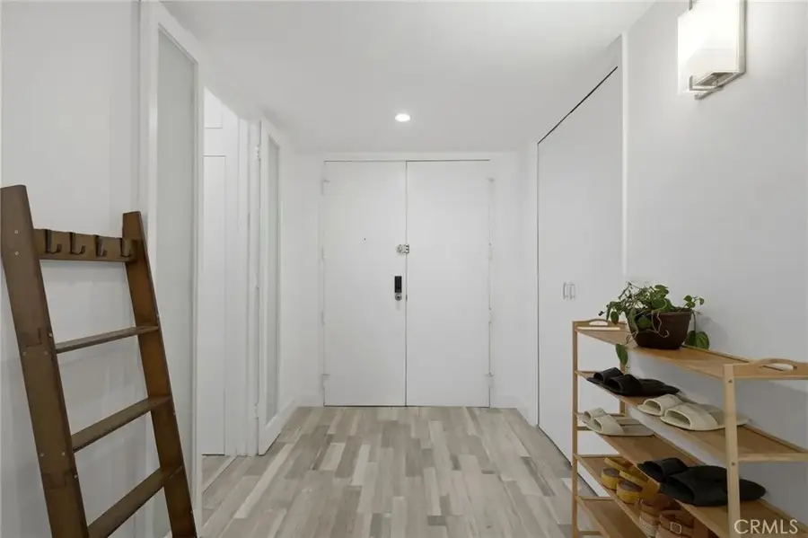 1277 S S Beverly Glen Blvd #107, Los Angeles, CA 90024 - #2