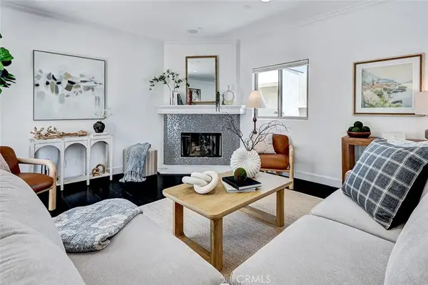 429 11th Street, Hermosa Beach, CA 90254