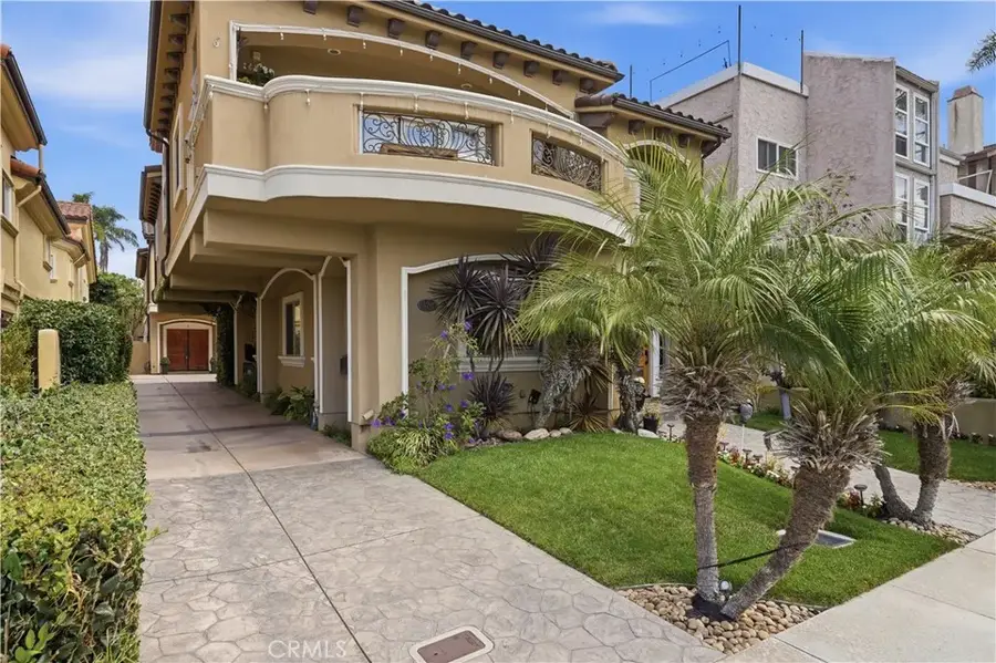 520 N Elena #B, Redondo Beach, CA 90277 - #3