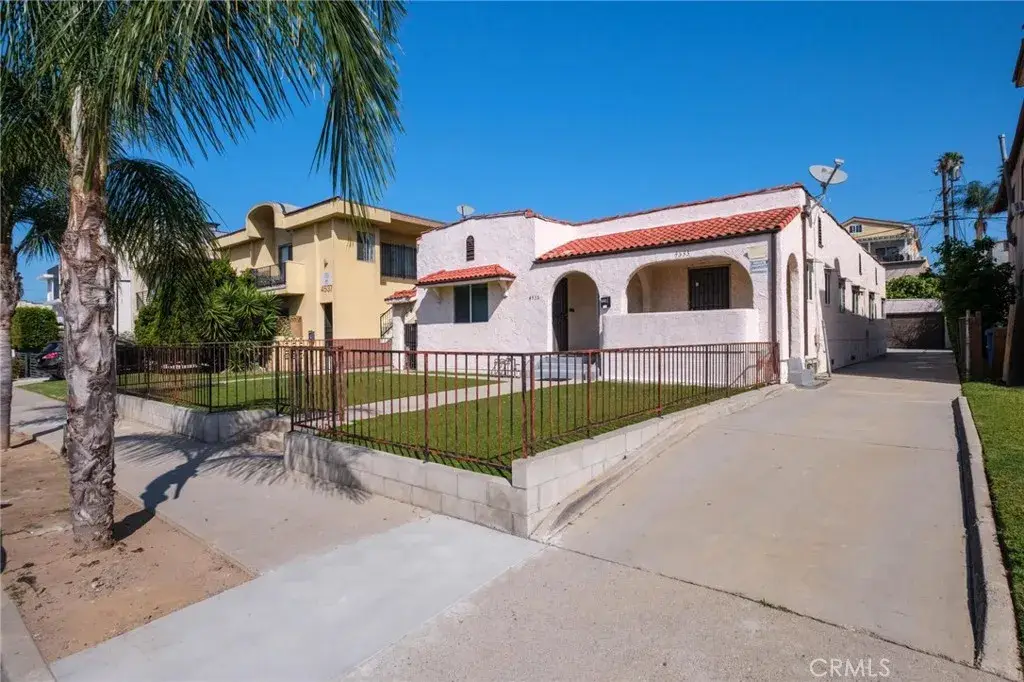4533 Saturn, Los Angeles, CA 90019 - #1
