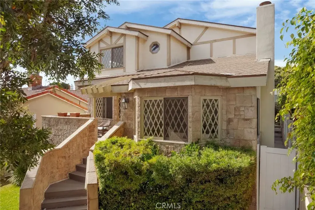 563 36th, Manhattan Beach, CA 90266 - #1