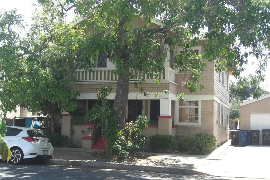 3846 S Gramercy Place, Los Angeles, CA 90062 - #1