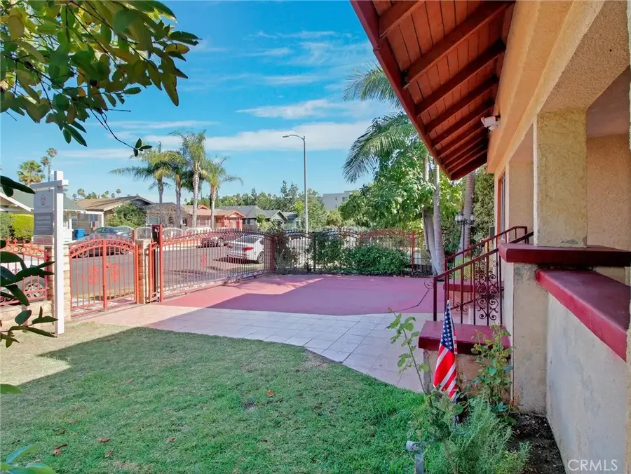 3021 5th, Los Angeles, CA 90018 - #3