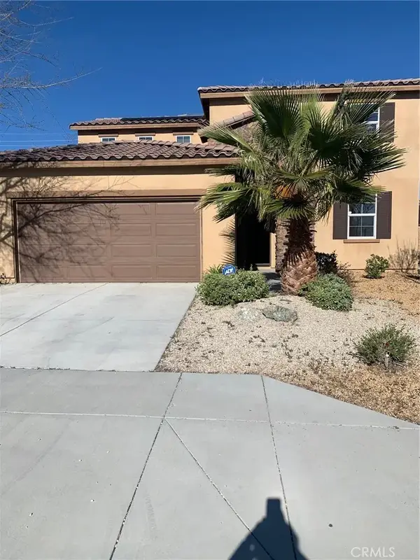 15038 Paseo Verde Place Row, Victorville, CA 92394
