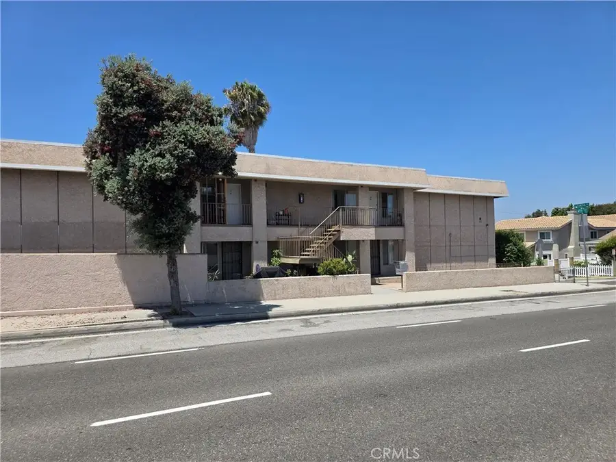 2409 Inglewood Ave., Redondo Beach, CA 90278 - #3