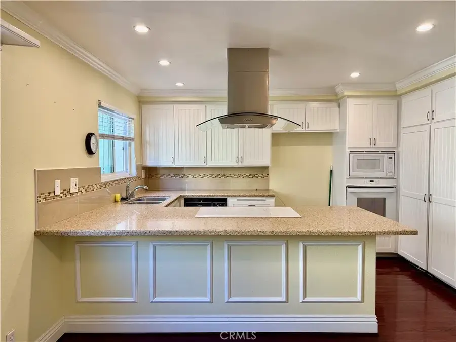 415 2nd, Hermosa Beach, CA 90254 - #3