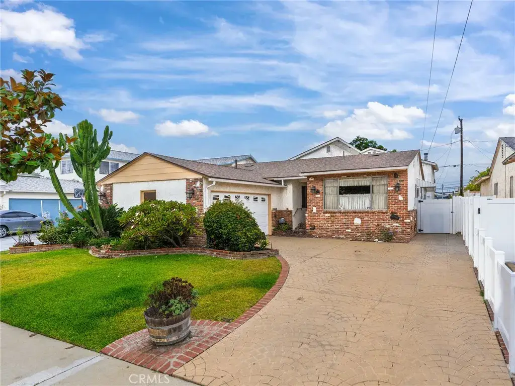 18325 Patronella Avenue, Torrance, CA 90504 - #1