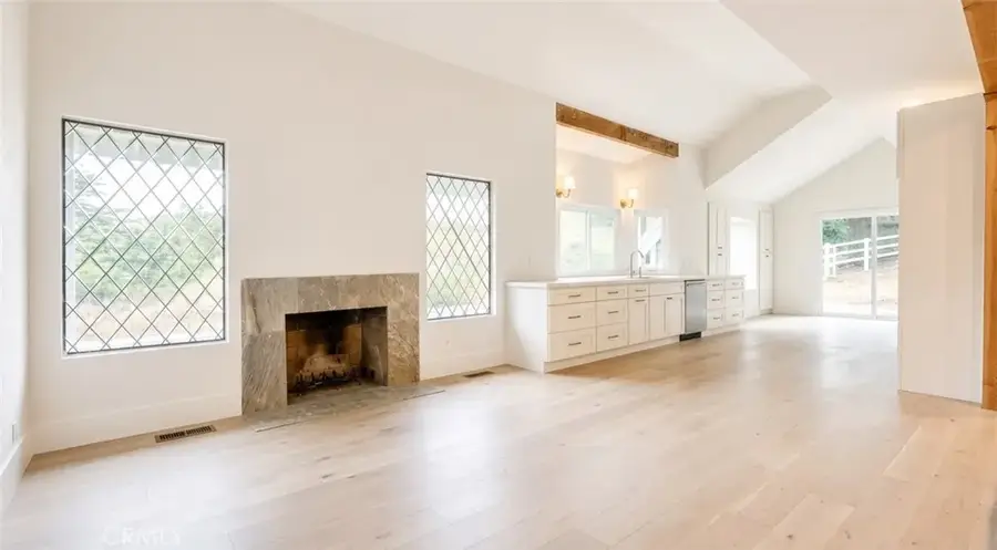 15604 Saddleback, Canyon Country, CA 91387 - #3