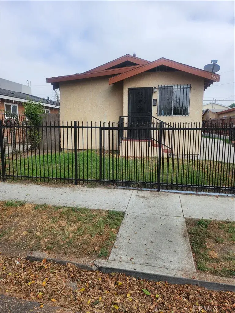 243 E 82nd, Los Angeles, CA 90003 - #1