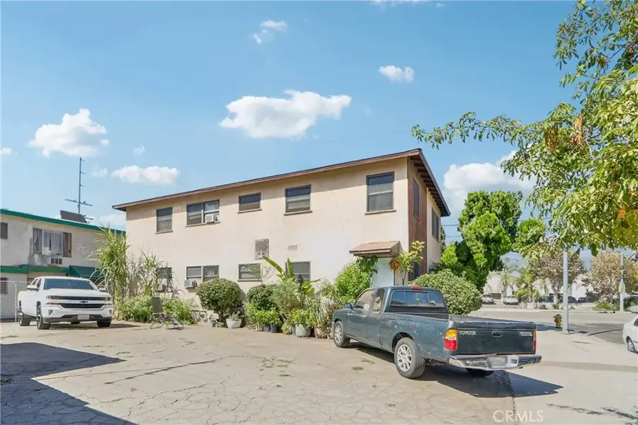 6870 Woodley Avenue, Van Nuys, CA 91406 - #2