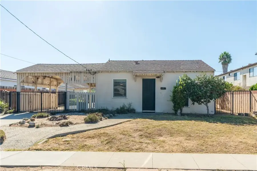 16023 S Manhattan Place, Gardena, CA 90247 - #2