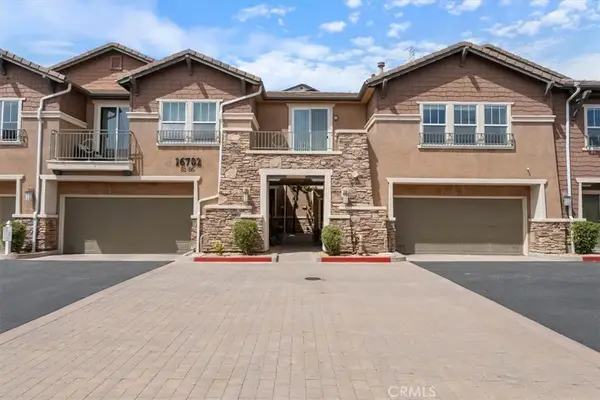16702 Nicklaus #83, Sylmar, CA 91342