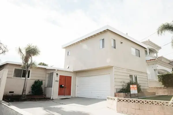 1760 Ruhland Avenue, Manhattan Beach, CA 90266