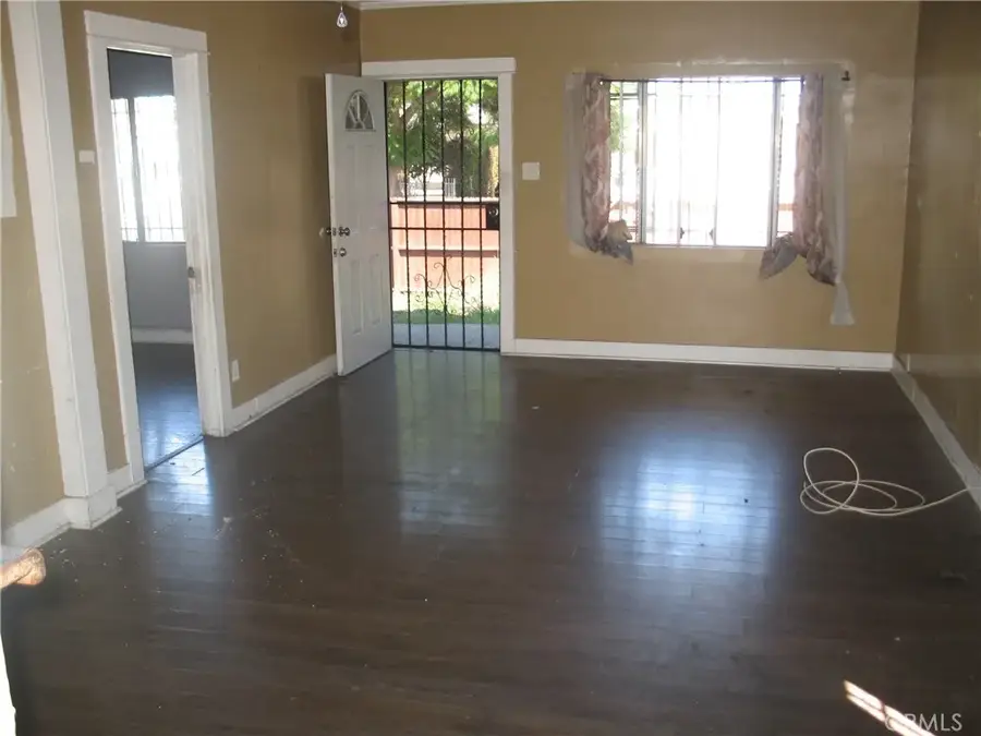 5911 Arlington, Los Angeles, CA 90043 - #2