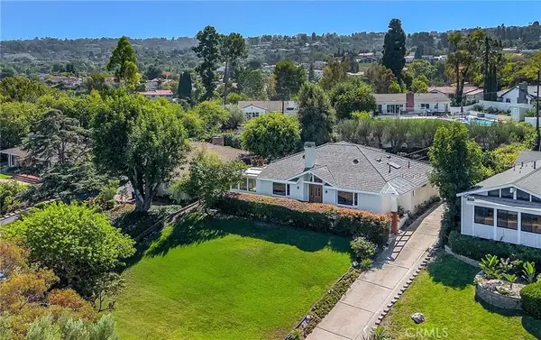 10 Palos Verdes Lane, Palos Verdes Peninsula, CA 90274
