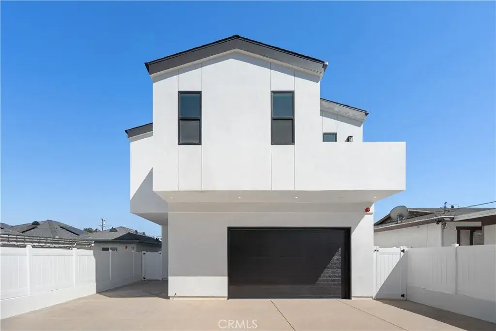 15634 Sombra Avenue #B, Lawndale, CA 90260 - #1