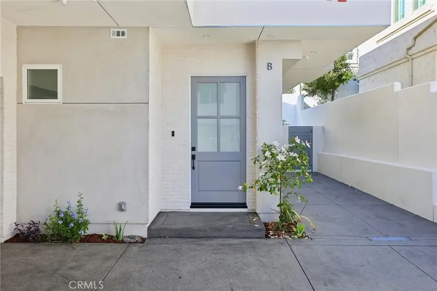 2019 Huntington Lane #B, Redondo Beach, CA 90278 - #2
