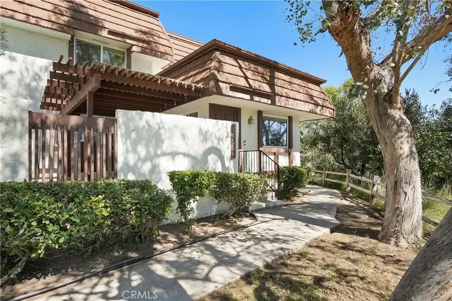 22544 Jeffrey Mark Court #1, Chatsworth, CA 91311 - #3