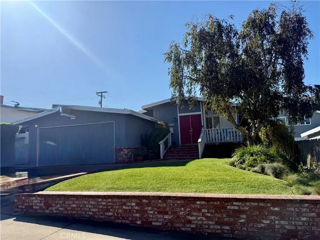 1344 18th, Manhattan Beach, CA 90266 - #1