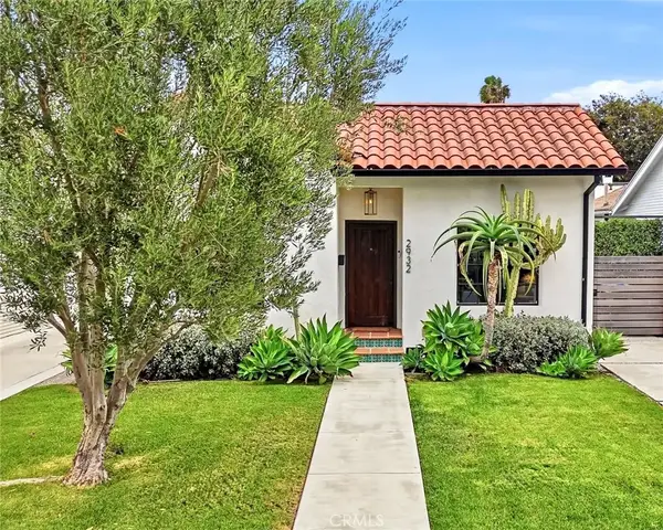 2932 Edgehill, Los Angeles, CA 90018