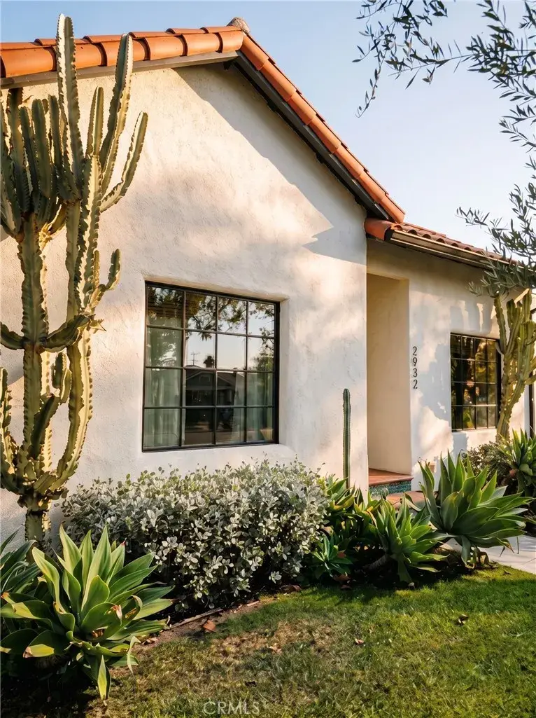 2932 Edgehill, Los Angeles, CA 90018 - #3