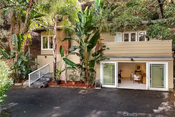 8444 Kirkwood Drive, Los Angeles, CA 90046