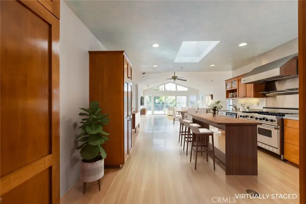 1050 Avenue D, Redondo Beach, CA 90277 - #1