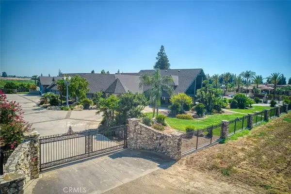 424 N De Wolf Avenue, Fresno, CA 93737