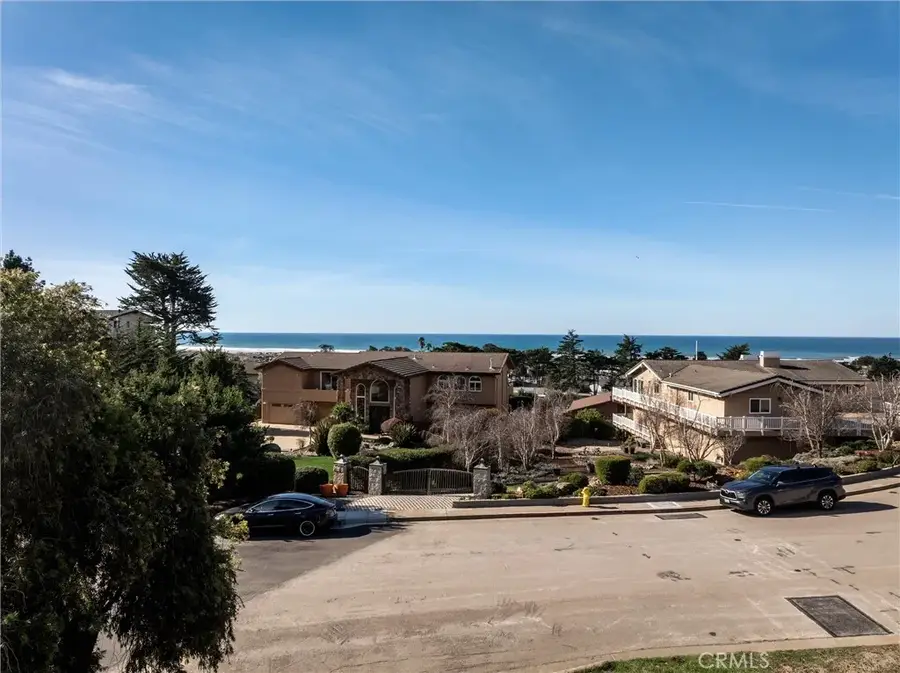 670 Sequoia, Morro Bay, CA 93442 - Image #2