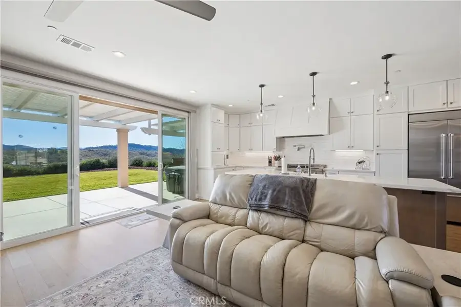 2210 Holly Drive, Paso Robles, CA 93446 - Image #2