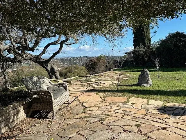 215 Hilltop, Paso Robles, CA 93446 - Image #2