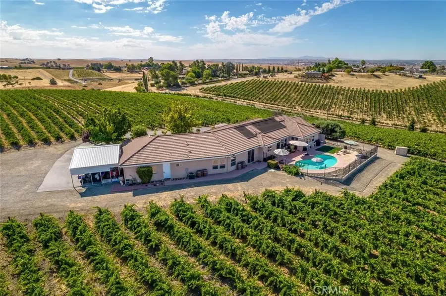 6172 Hawk Ridge Place, Paso Robles, CA 93446 - Image #2