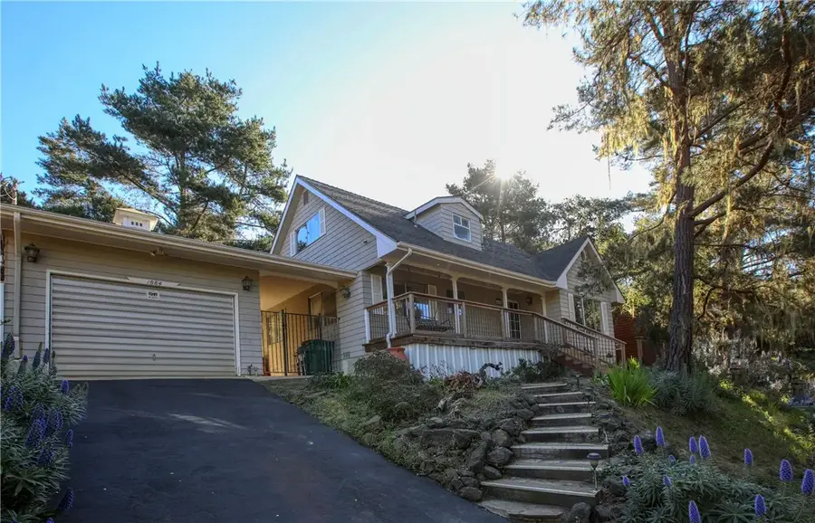 1884 Tully, Cambria, CA 93428 - #3