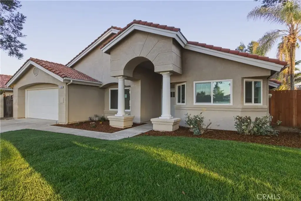 1809 E Serena, Fresno, CA 93720 - #1