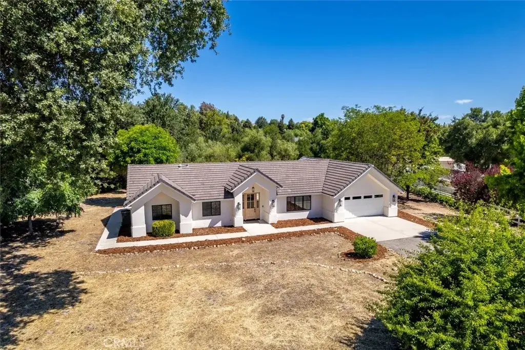 1090 Jordan Lane, Templeton, CA 93465 - #1
