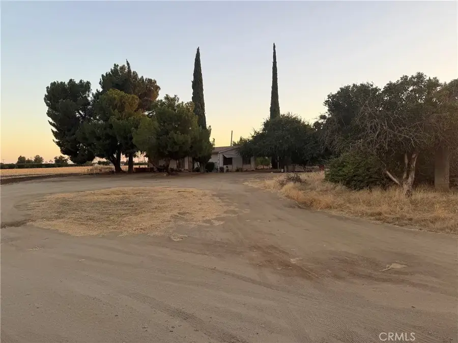 915 S Strathmore, Lindsay, CA 93247 - #2