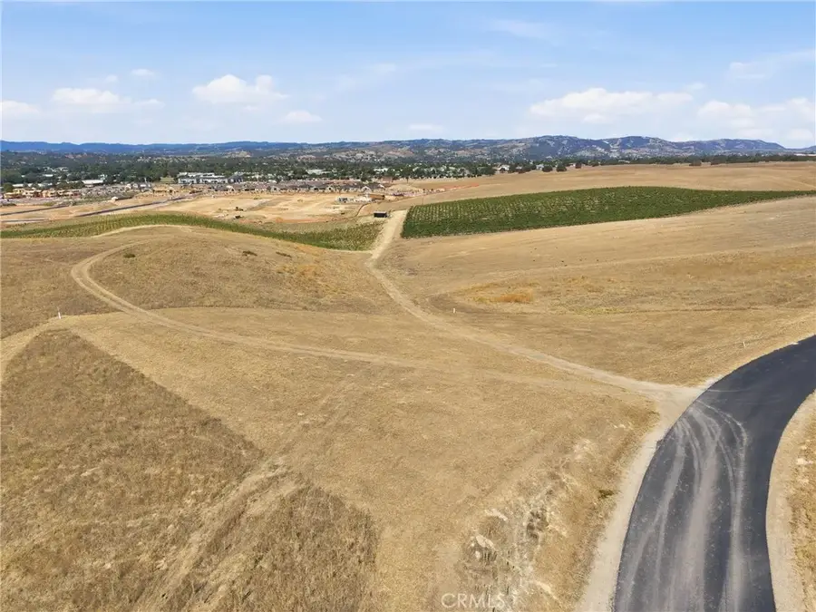 3413 Michele Circle, Paso Robles, CA 93446 - #3