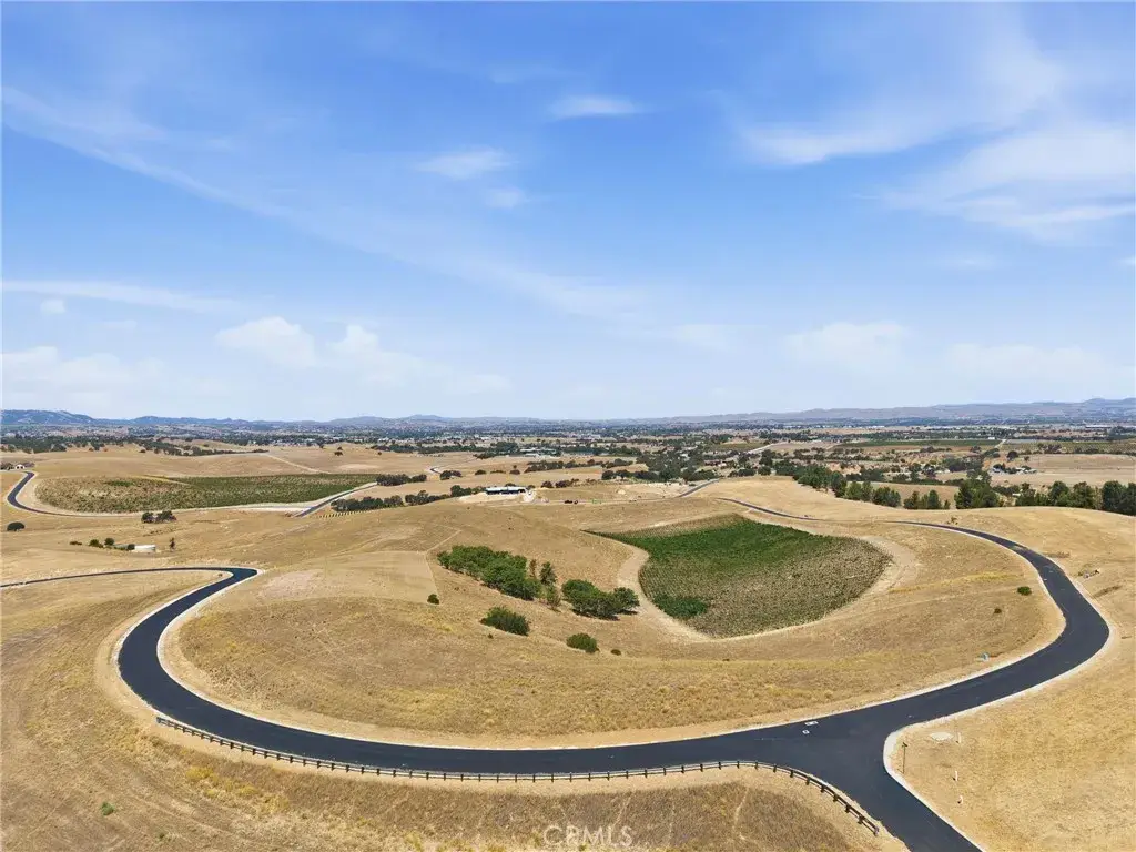 500 Priska, Paso Robles, CA 93446 - #1