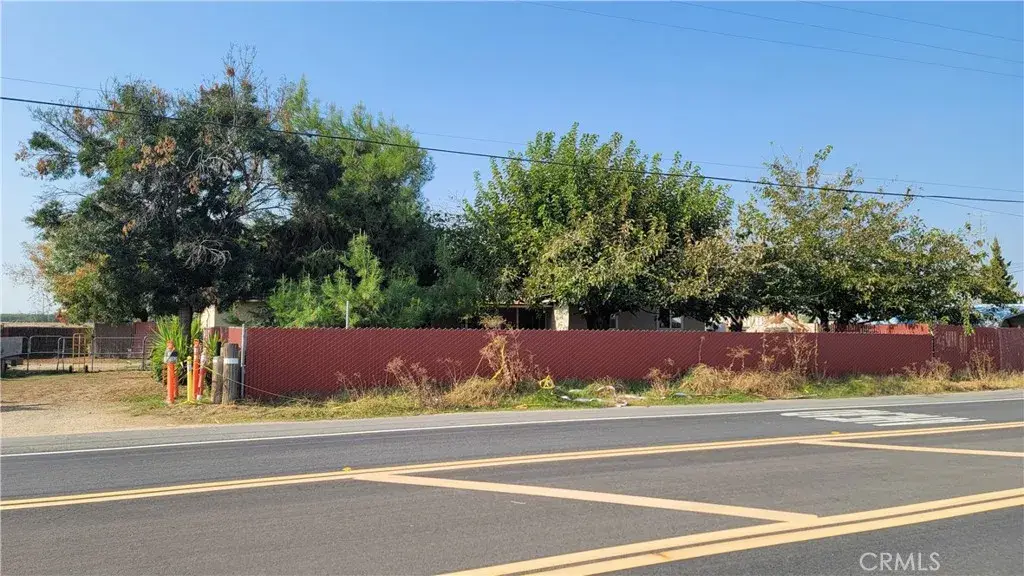 3851 Santa Fe, Shafter, CA 93263 - #1