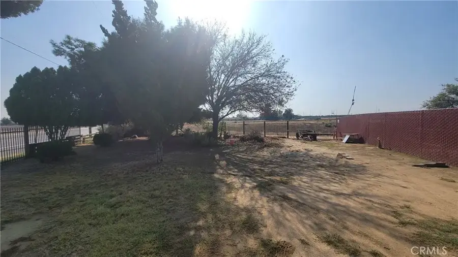 3851 Santa Fe, Shafter, CA 93263 - #2
