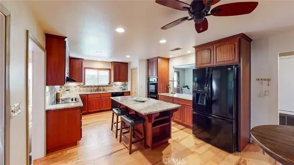 565 5th Avenue, Orland, CA 95963