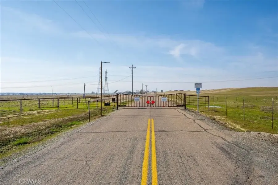 20285 Stewart, Red Bluff, CA 96080 - Image #2